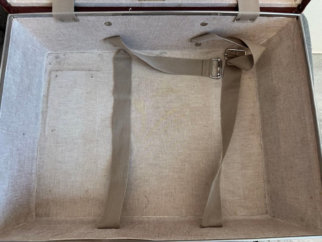 【30%offセール】グローブトロッターGLOBE TROTTER スーツケース