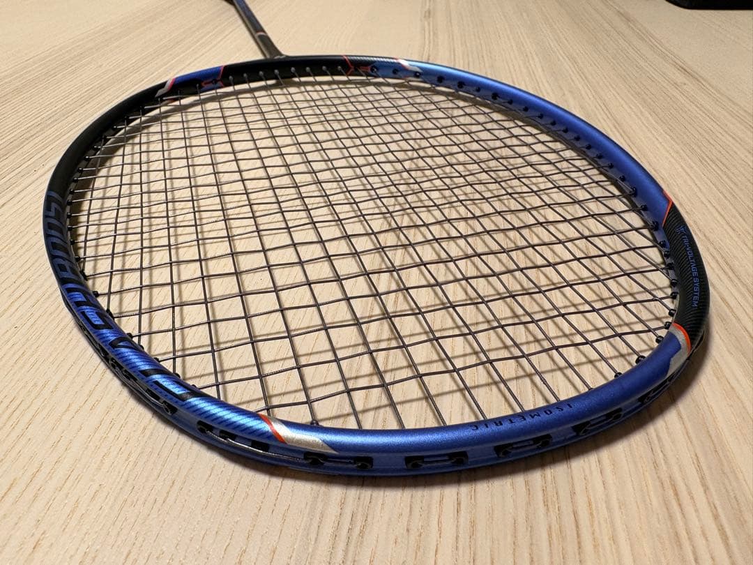 美品 ヨネックス バドミントンラケット VOLTRIC FB F G5 保証書付