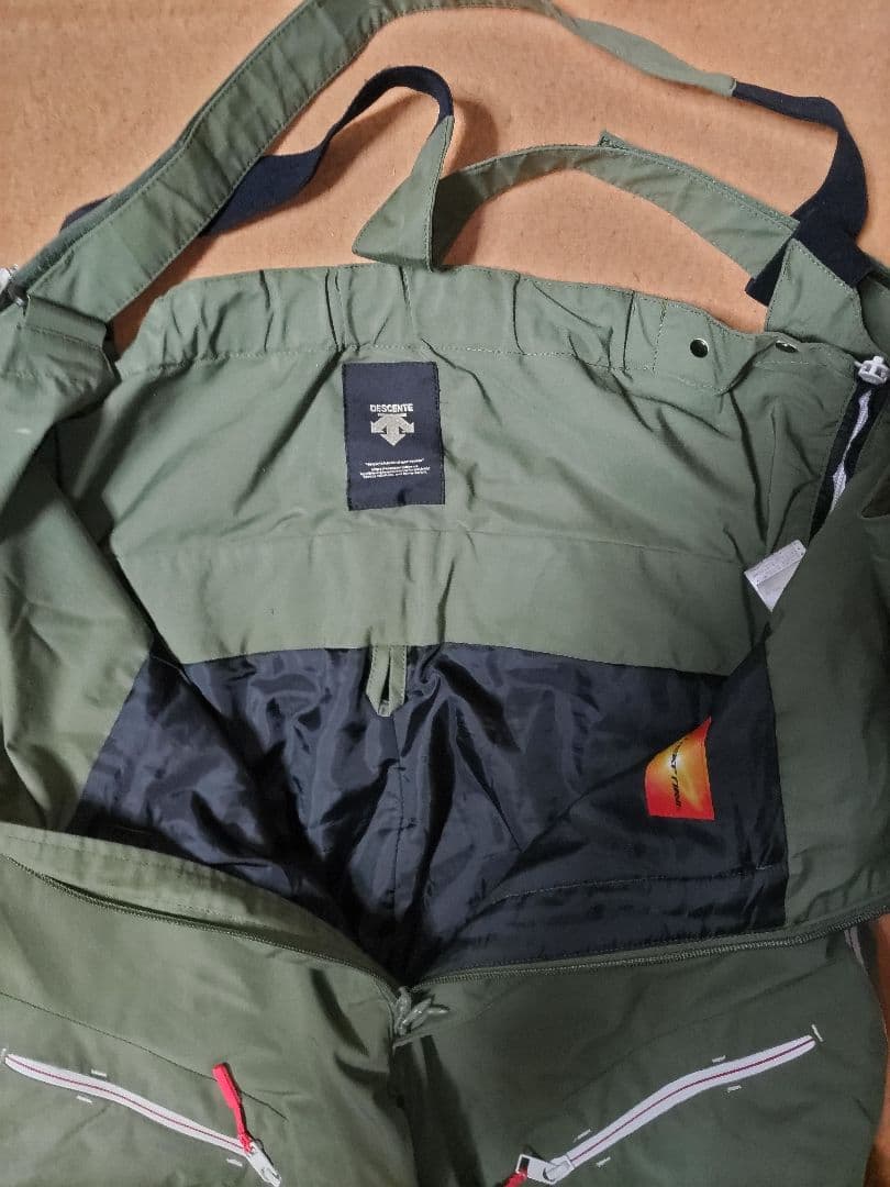 大きいサイズ DESCENT 選手用ジャケット & ビブパンツ