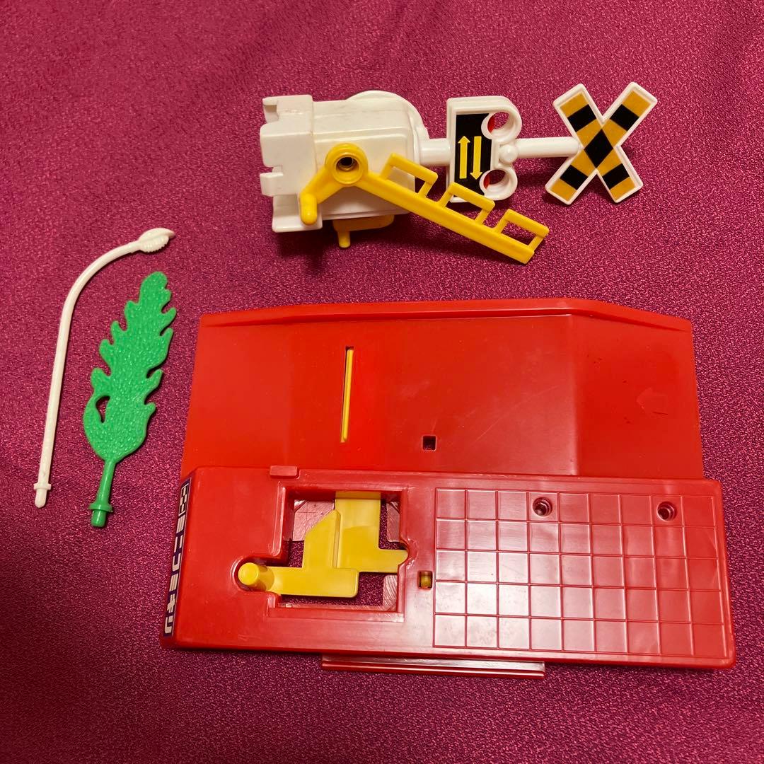 希少　トミカ　トミー ミニカーアクションシリーズ　ミニトールゲート　ふみきり