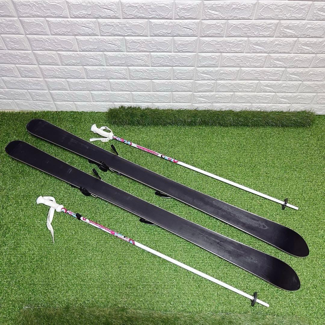 K2 かわいいピンク 女の子 ジュニアスキー板 134cm ストック棒付き