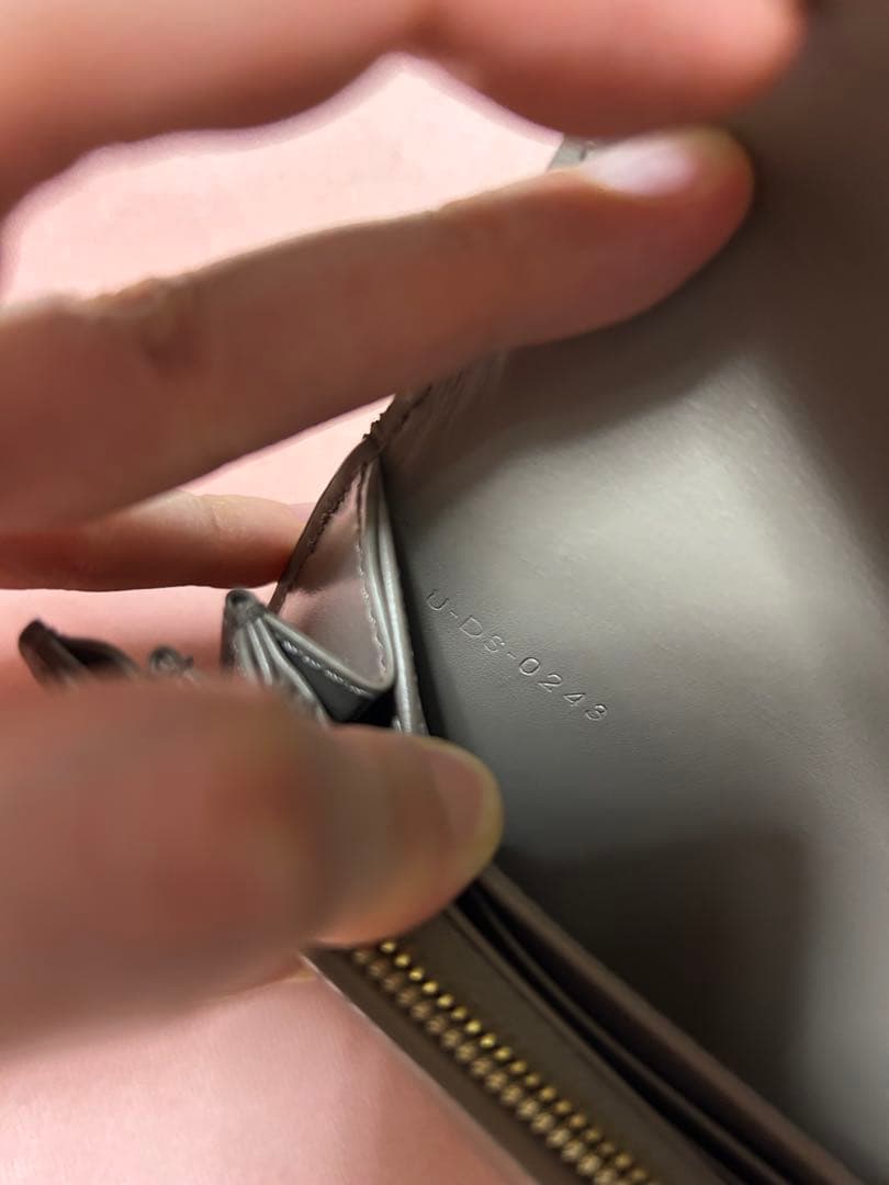 セリーヌ　長財布　ラージウォレット トリオンフ シャイニーカーフスキン