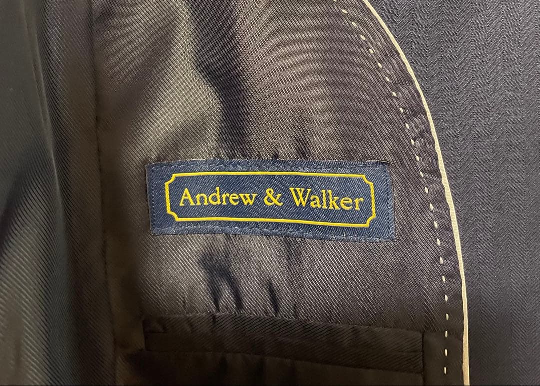 【未使用】高級感あるネイビーシャドーストライプ　オーダースーツ　紺　無地