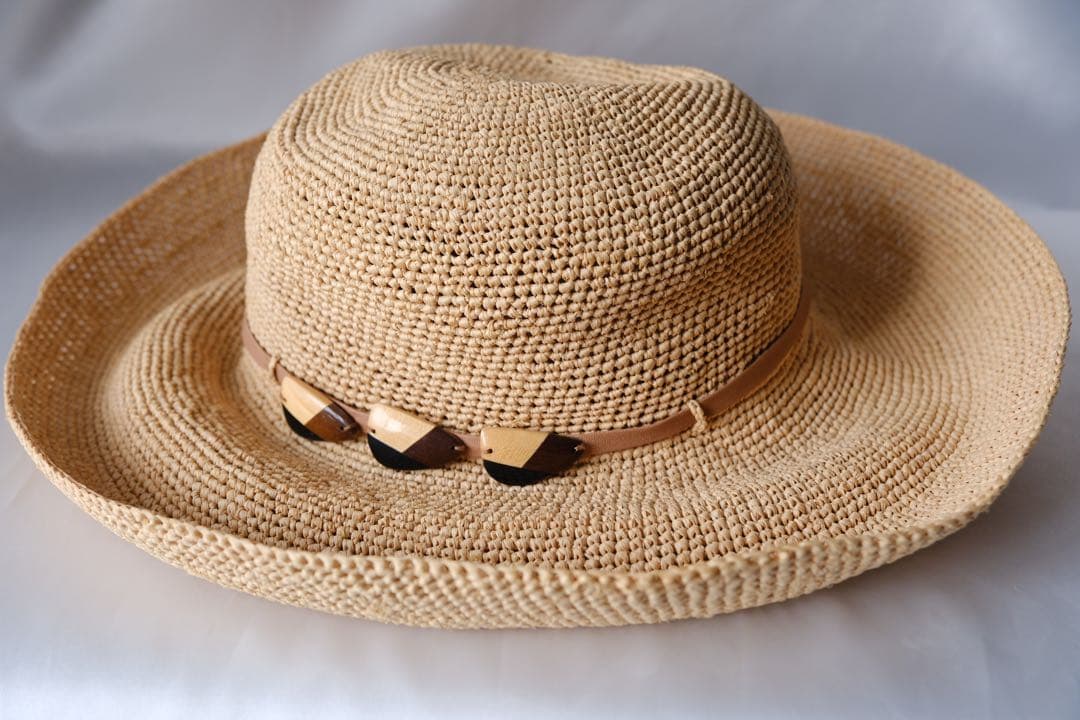 ヘレンカミンスキーベージュ 麦わら帽子レザーバンド付きゴールデンウィークsale
