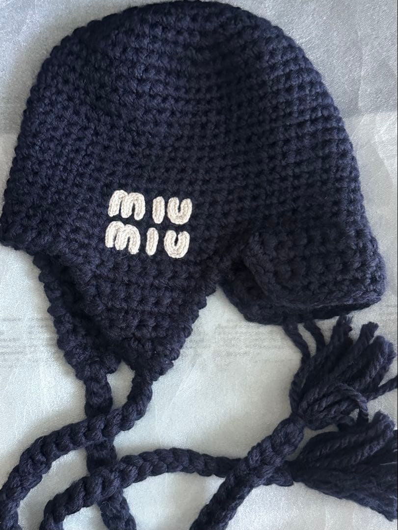 【美品】miumiu ニット帽 ネイビー 耳あて付き
