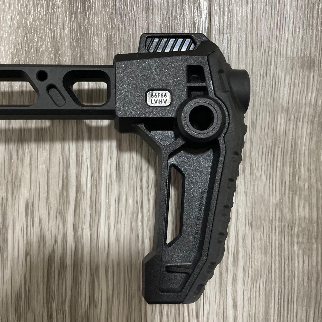 実物 STRIKE INDUSTRIES フォールディングストック ストライク