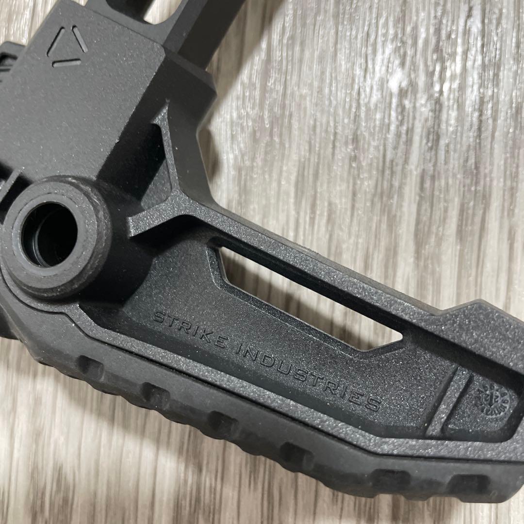 実物 STRIKE INDUSTRIES フォールディングストック ストライク