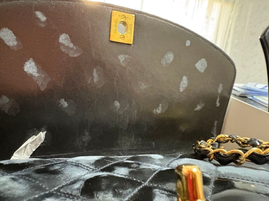 CHANEL マトラッセエナメルショルダーバッグ