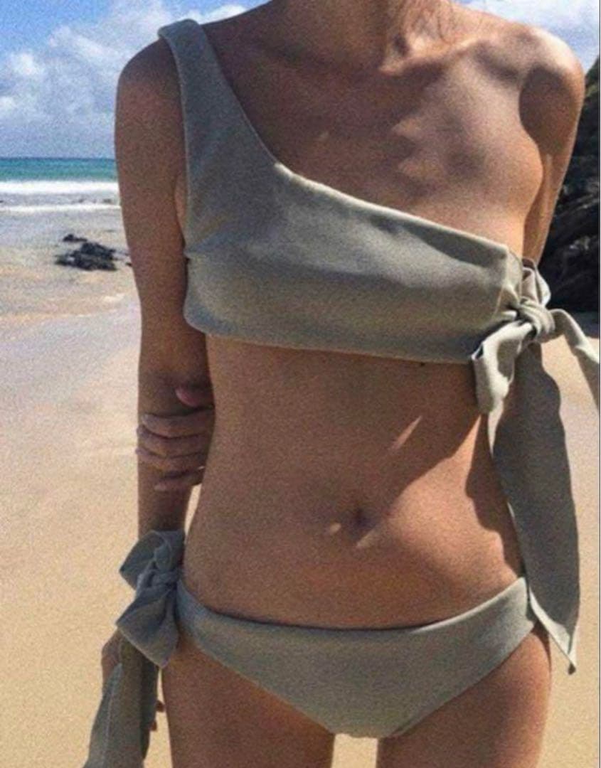 ETRE TOKYO リボンワンショルダー　ビキニ