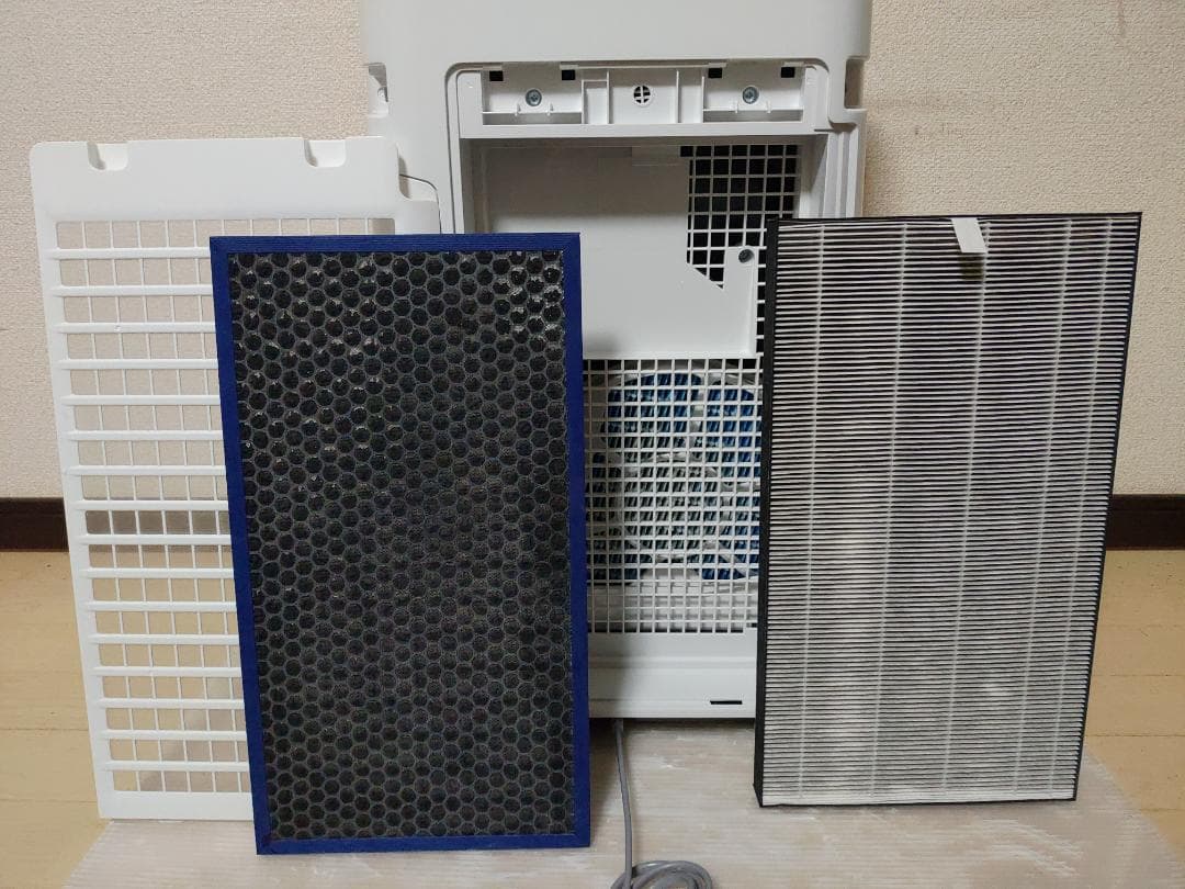 シャープ 加湿空気清浄機 KC-R50-W 2024年製