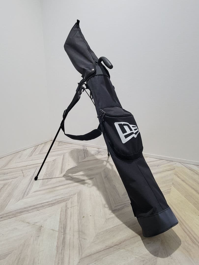 NEW ERA セルフスタンドケース