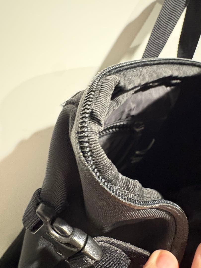 MONCLER FRAGMENT 黒 バックパック　リュック　4K103