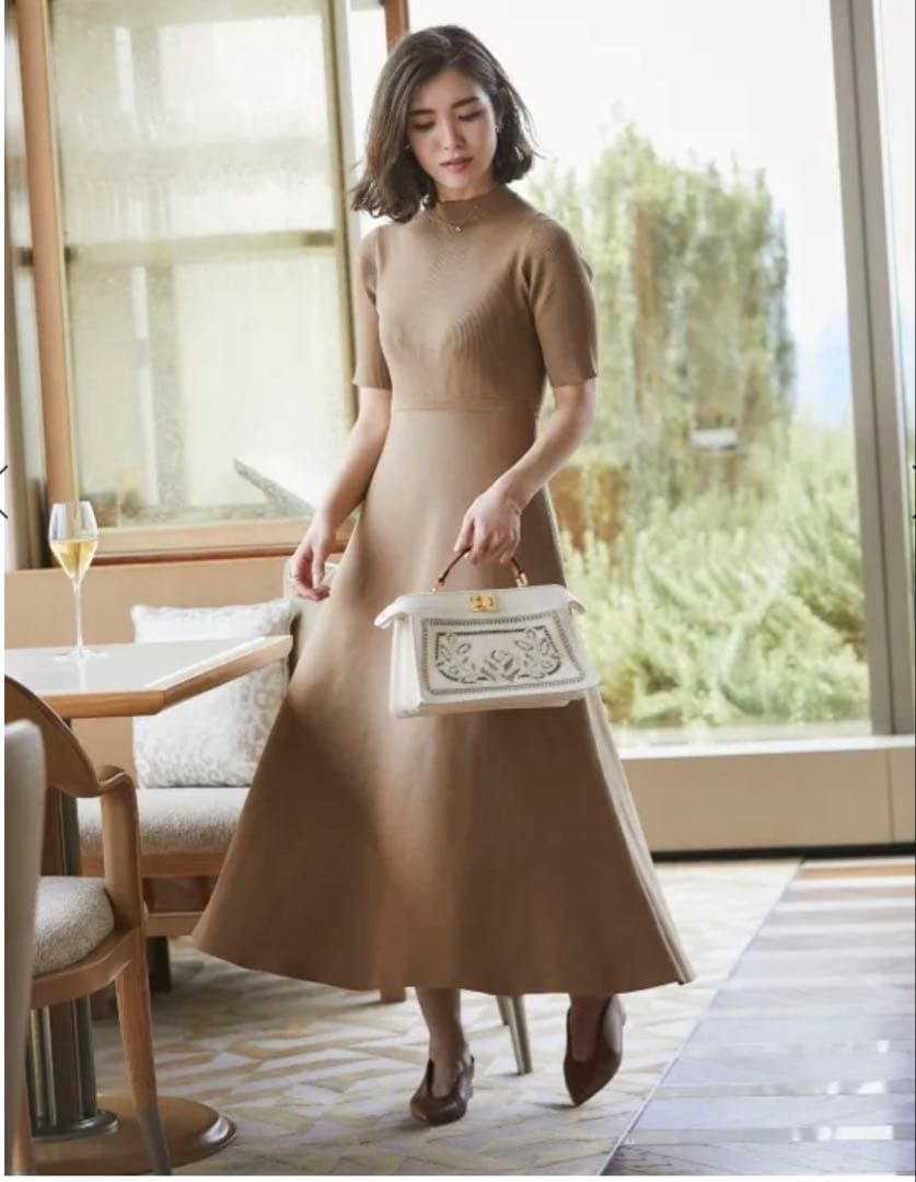 超美品SEVEN TEN by MIHOKAWAHITOバックパールニットドレス