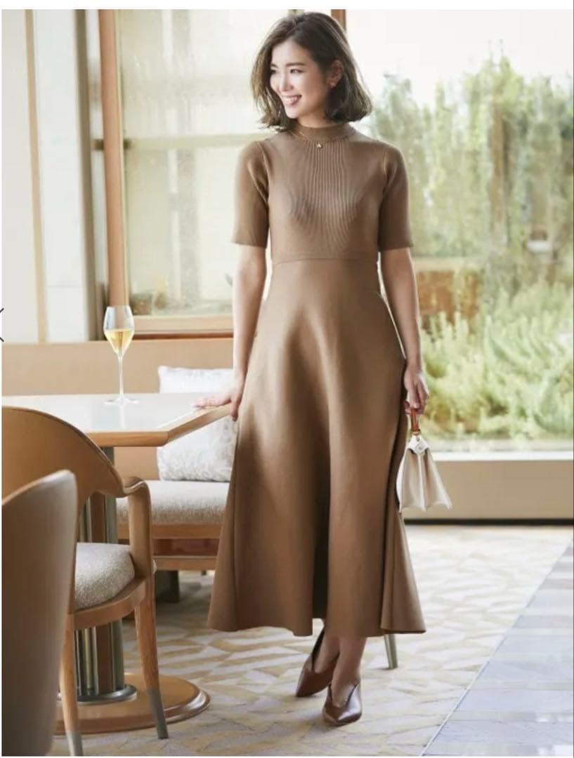 超美品SEVEN TEN by MIHOKAWAHITOバックパールニットドレス