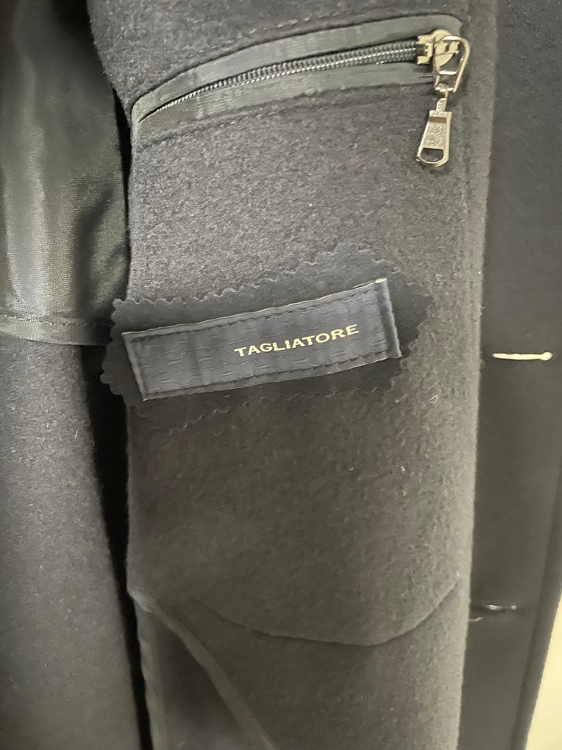 TAGLIATORE（タリアトーレ）カシミヤ混ベルト付き