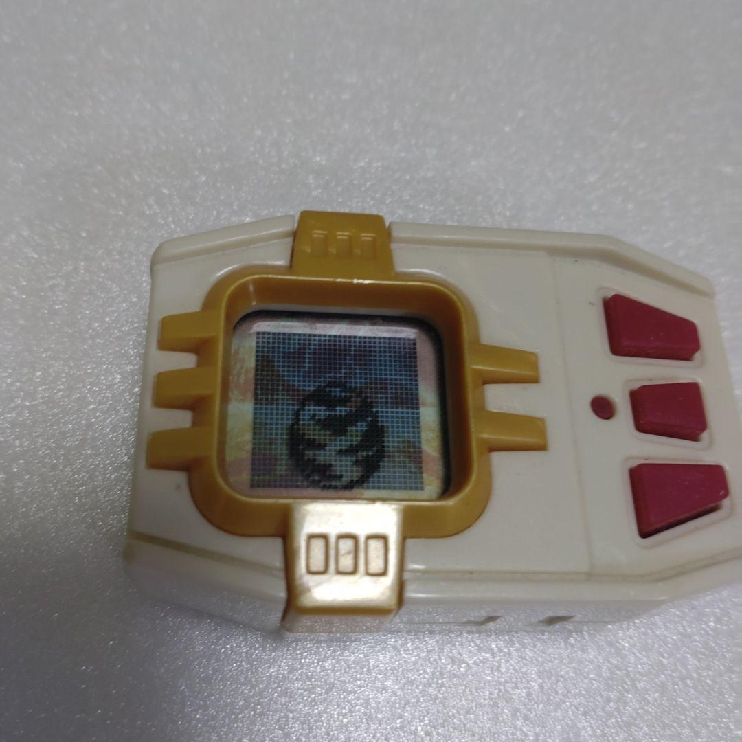 デジモンペンデュラムプログレスメタリックホワイト＆ゴールド　説明文お読みください