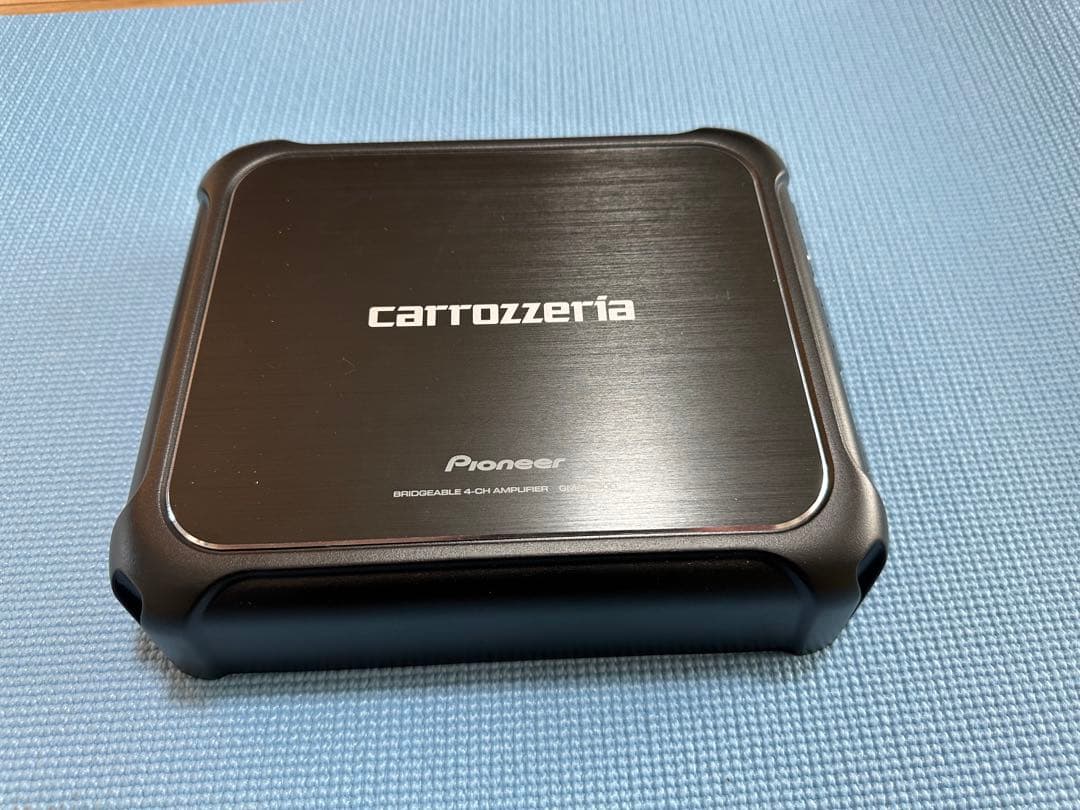 【送料無料】Pioneer carrozzeria GM-D8400 アンプ