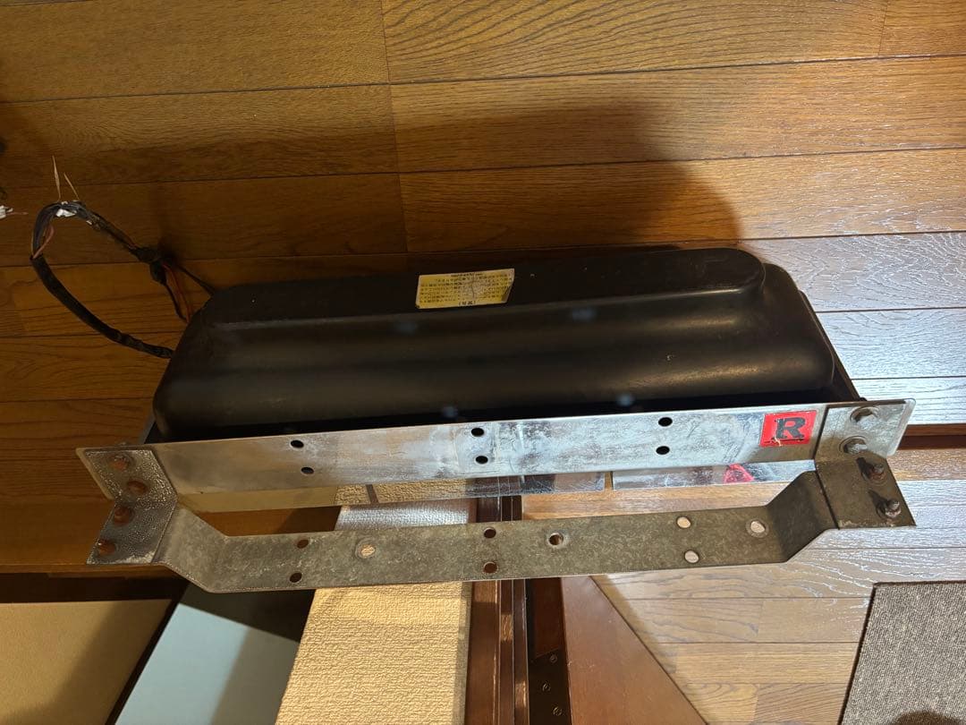 トラックテールランプ