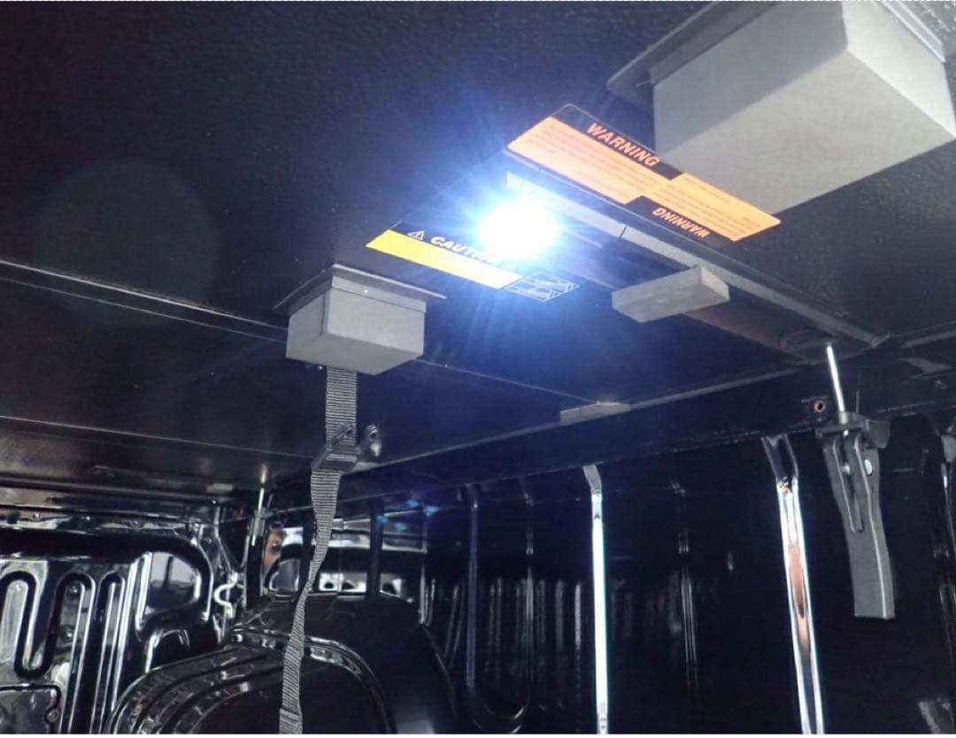 【GI★GEAR社製】ハードトノカバー 三つ折り ハイラックス専用GUN125