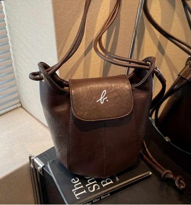 新品　Agnes bロゴ ブラウン　ショルダーバック　アニエス・ベー