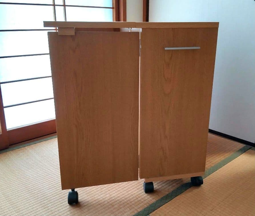 キャスター付　押入れ・クローゼット収納　折りたたみ式デスク　ミシン・作業台