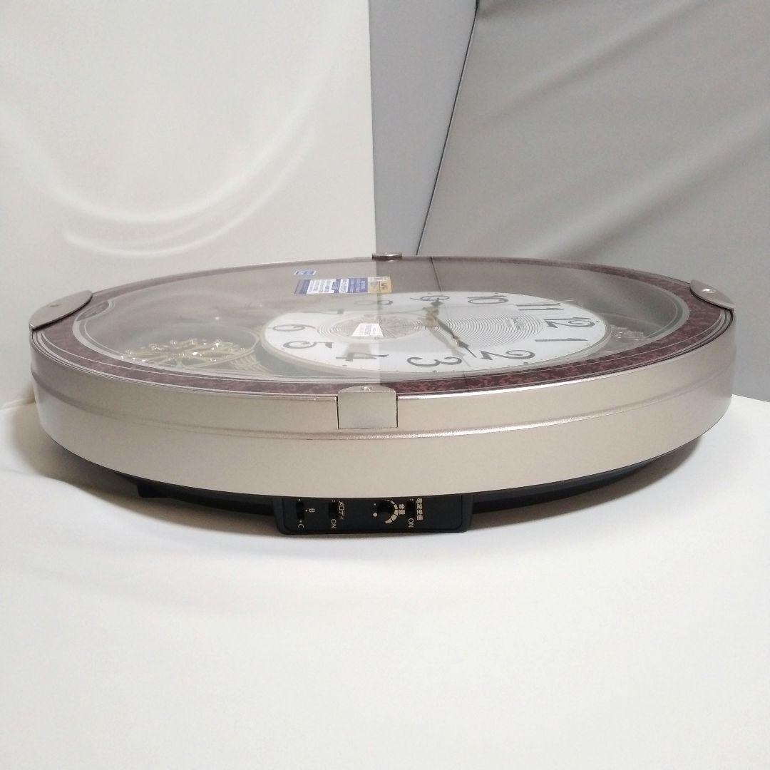 廃盤★ リズム時計 電波からくり時計 スモールワールドノエルN 4MN539RH