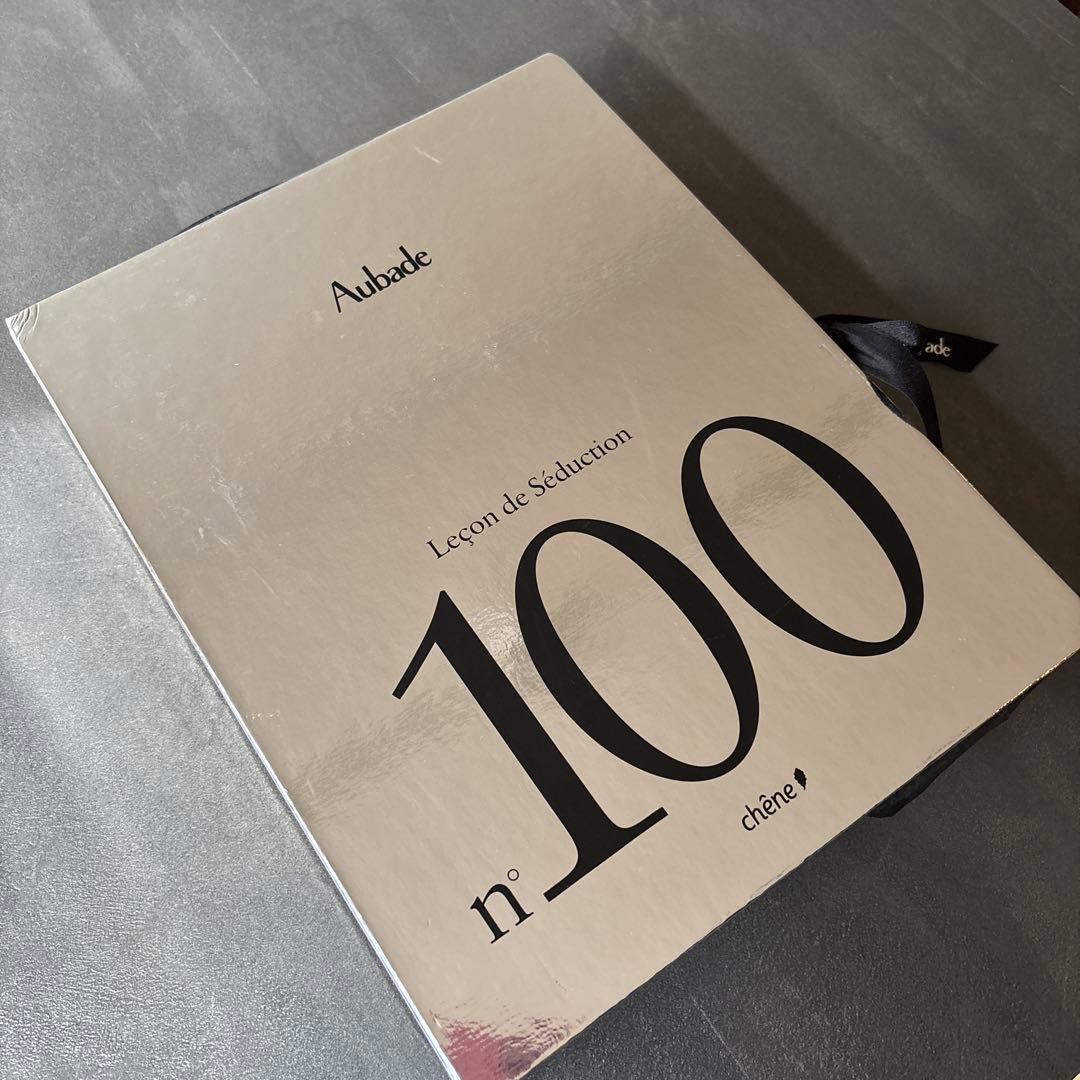 Aubade オーバドゥ 写真集「Lecon de Seduction 」