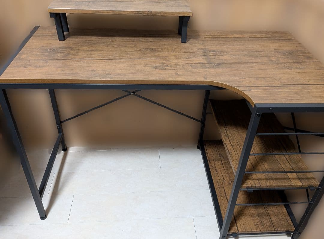 ニトリ　ヴィンテージテイストのL型天板デスク LBK (WAL)　PCデスク