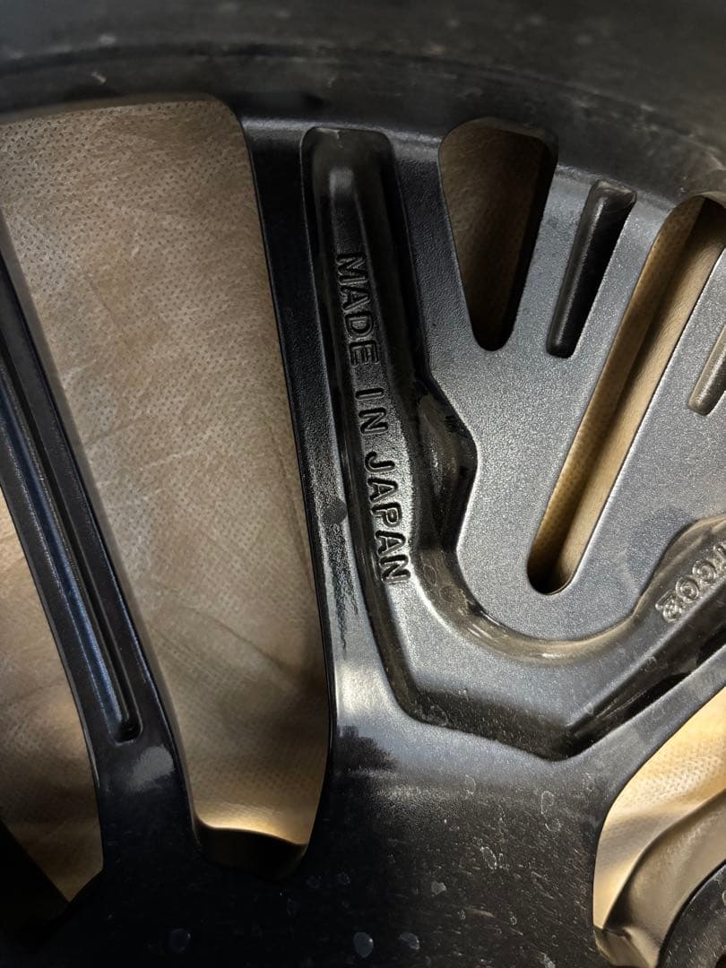 ③トヨタ アルファード ヴェルファイア 40系、20インチホイール TRD