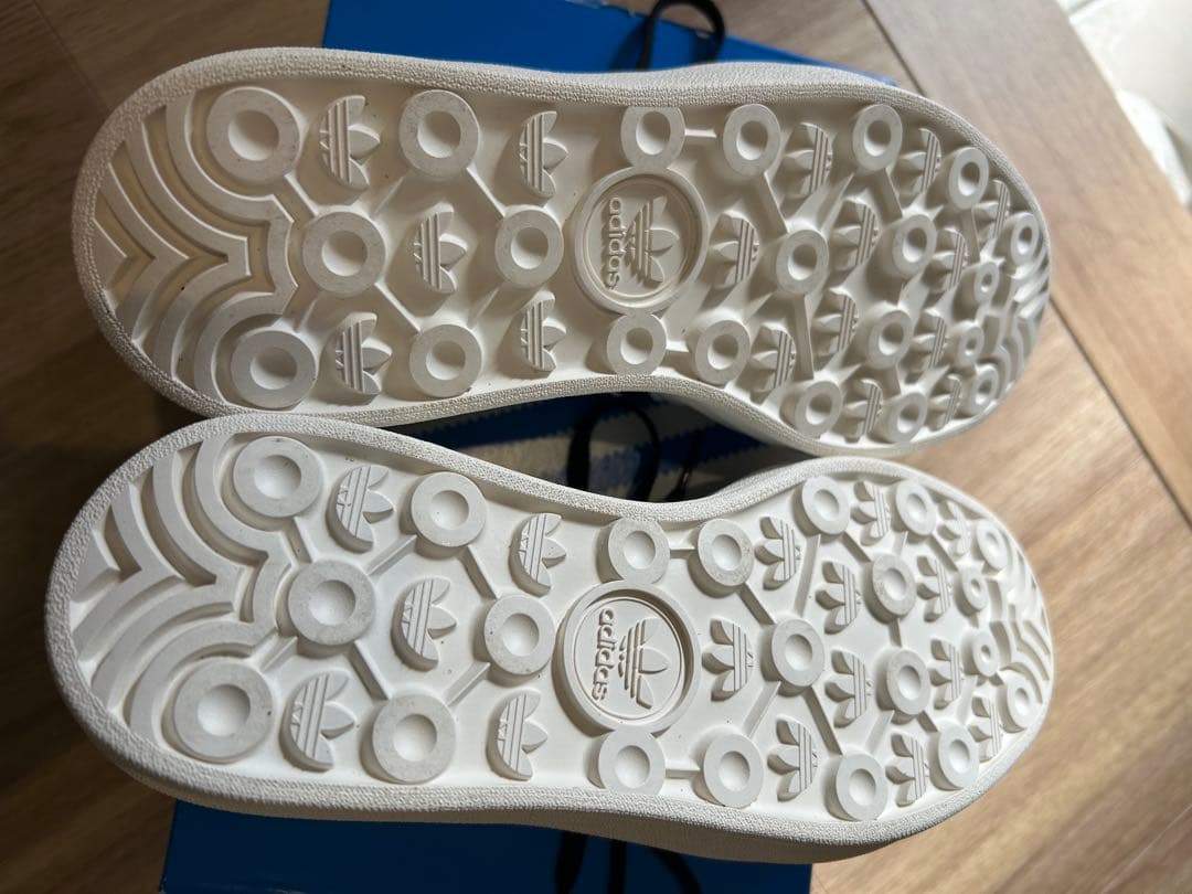 adidas ガゼルボールド ブラック