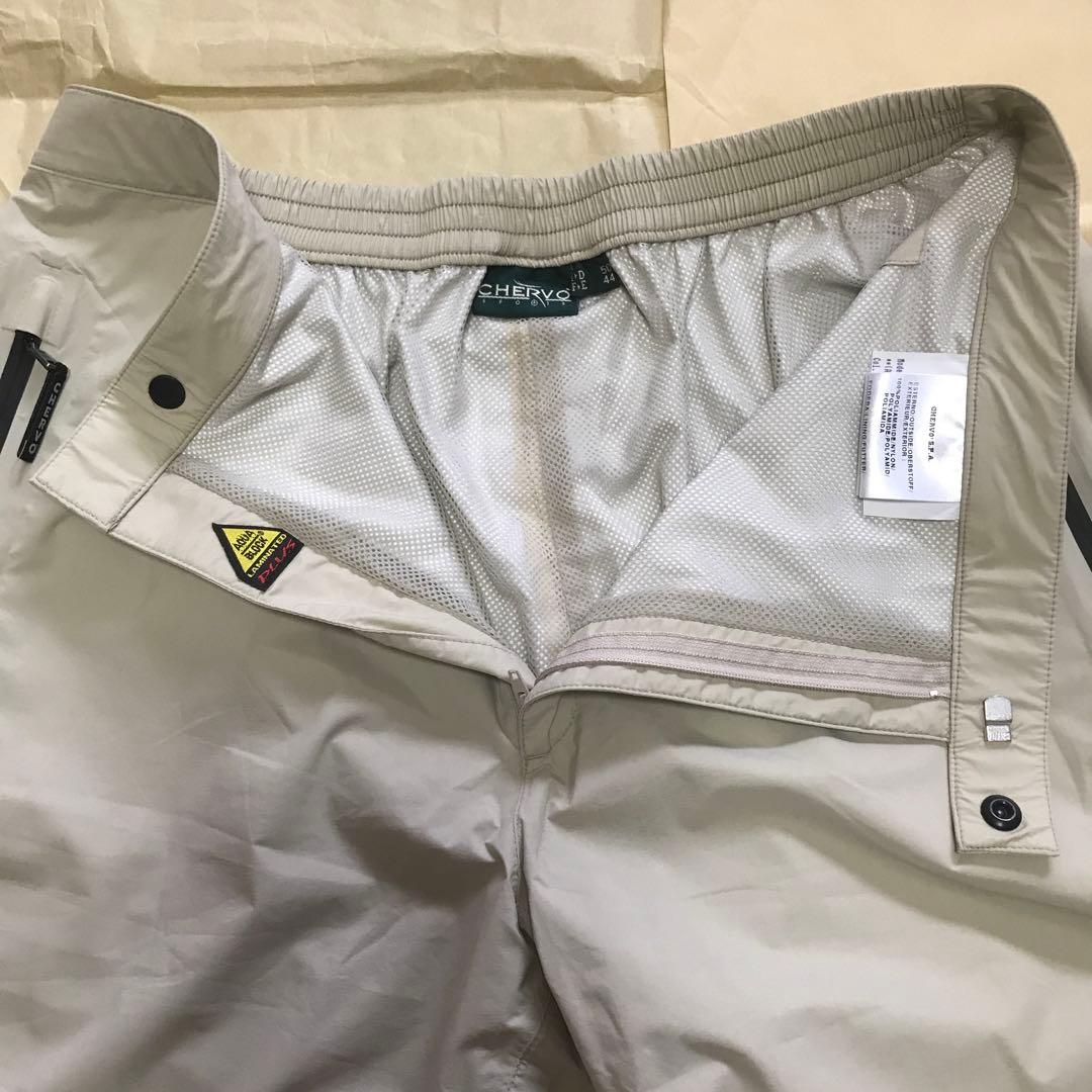 CHERVO ゴルフウエア　ベージュ　L 上下　セットアップ　防風　防水