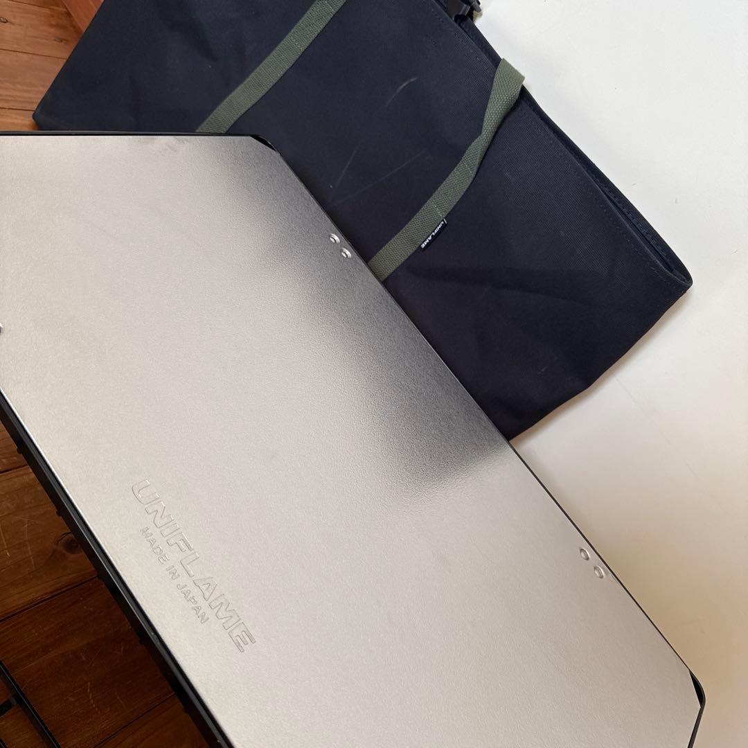 ほぼ新品！ユニフレーム　フィールドラック4本　天板1枚　バック付き