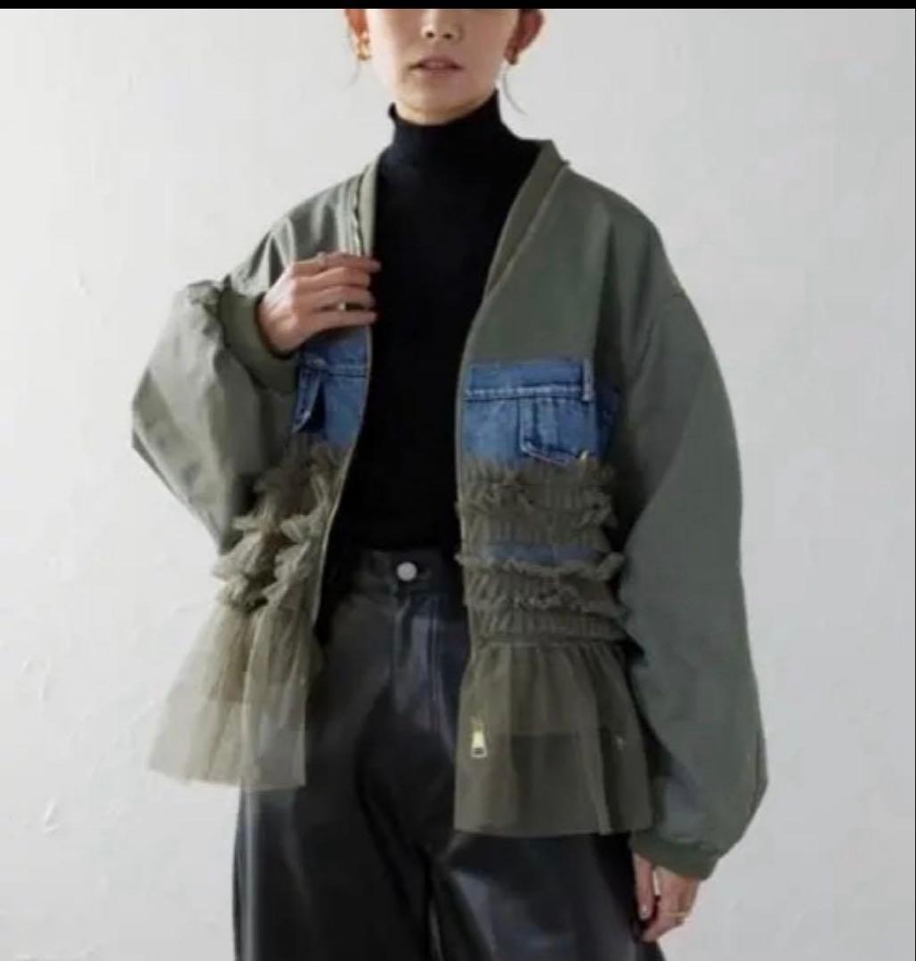 フリル付きオリーブグリーンジャンパー Mサイズ