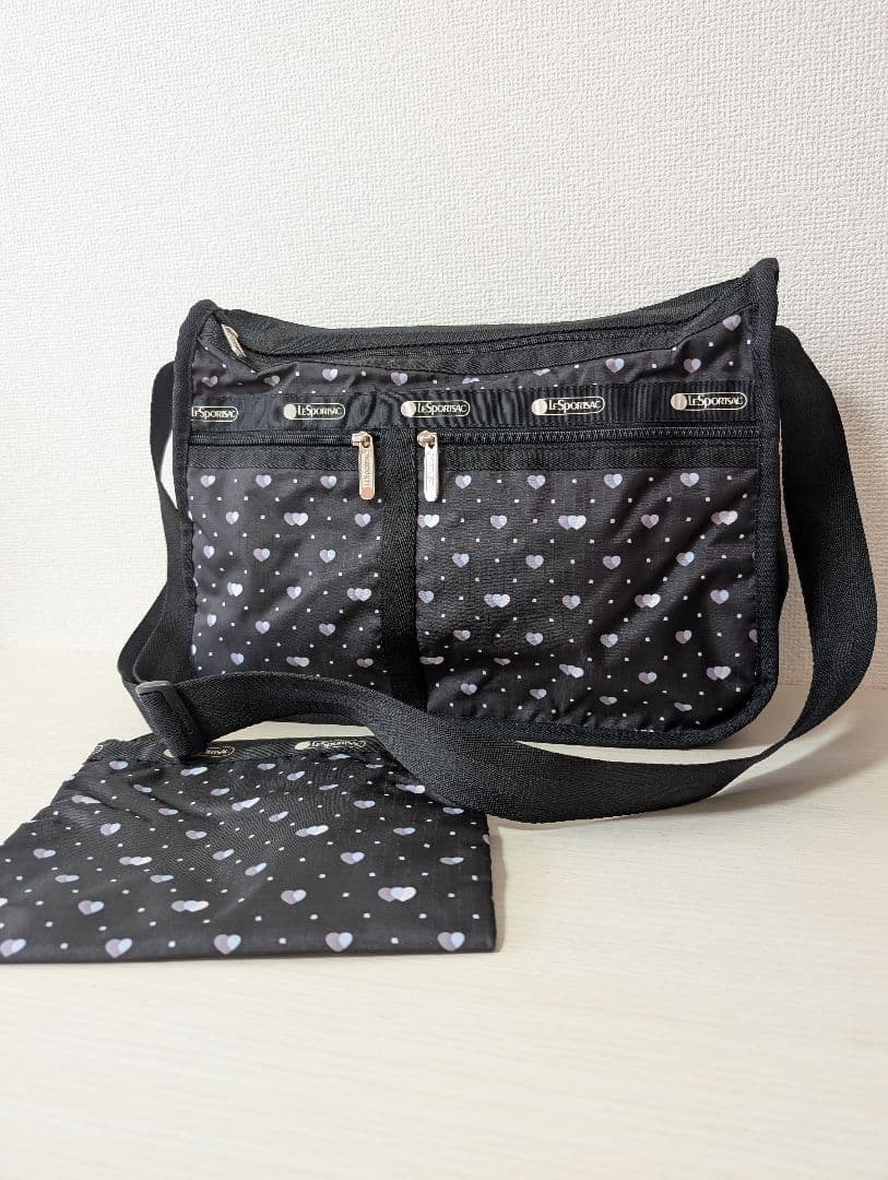 【未使用】LeSportsac ショルダーバッグ ハート　ポーチ　黒