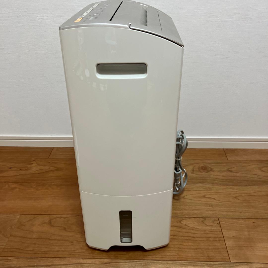 Panasonic ハイブリッド除湿機 ナノイー　2016年度製