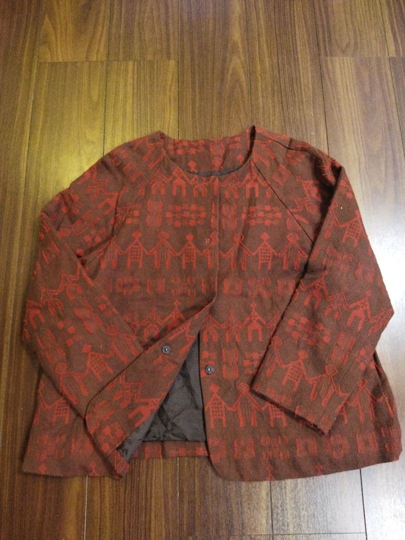 美品♪根々 ジャガード織り つながる ショートコート ジャケット