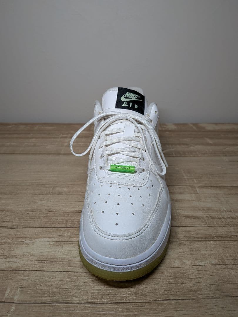 Nike Air Force 1 ホワイト ゴールド 蓄光