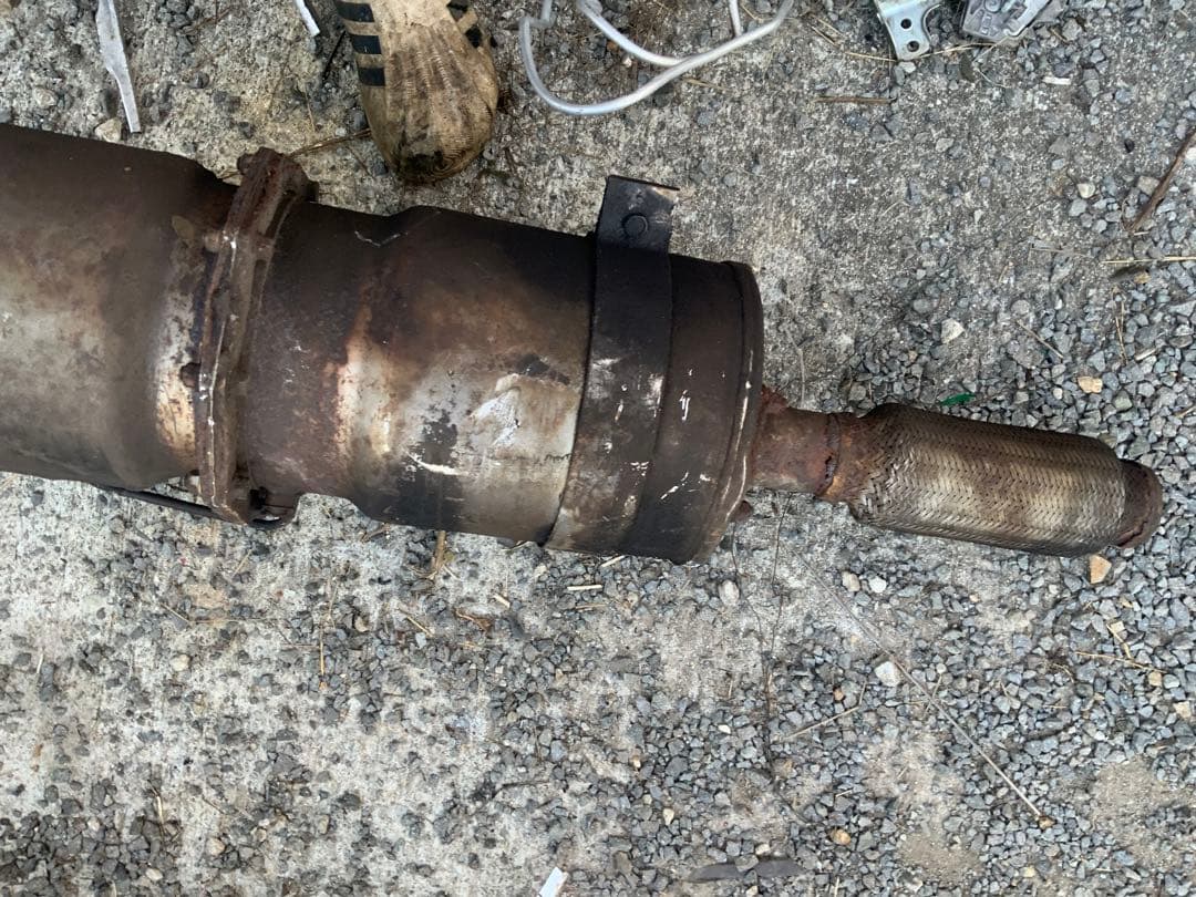 三菱　ふそう　キャンター　純正マフラー　触媒　me194308