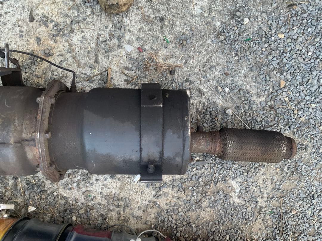 三菱　ふそう　キャンター　純正マフラー　触媒　me194308