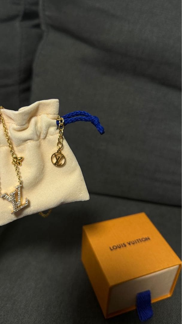 Louis Vuitton ゴールドネックレス