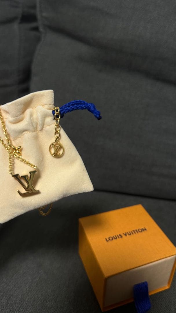 Louis Vuitton ゴールドネックレス