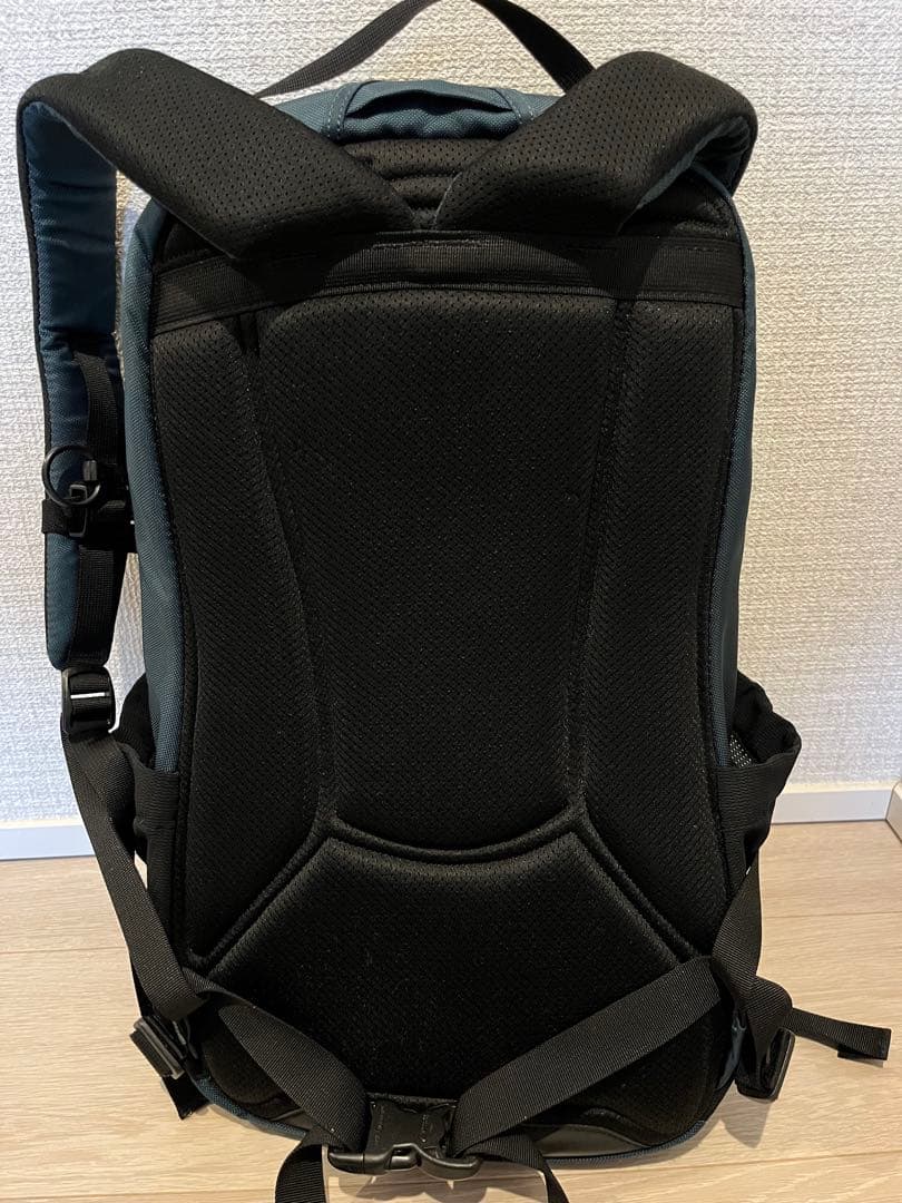 ARC'TERYX Mantis 26 ネイビー