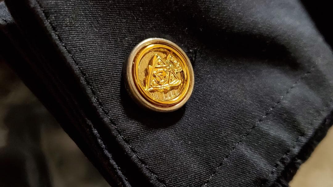 正規レア グッチ 騎士 クレストカフス エンブレムロゴボタン オールド 金×銀