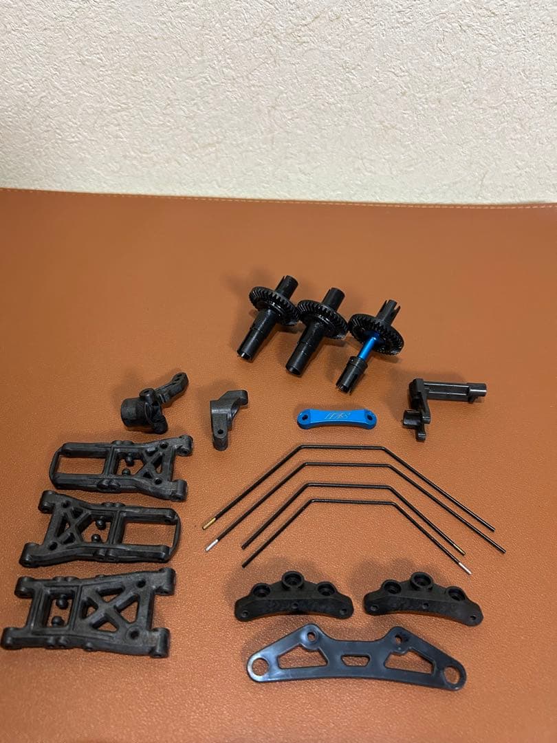 デン！タミヤTB-03R シャーシキット RC装置セット　ラジコンカー