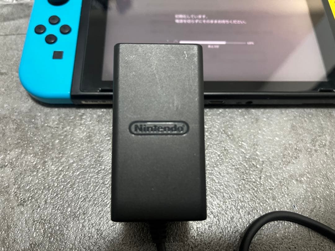 Nintendo Switch 本体　ピカブイ