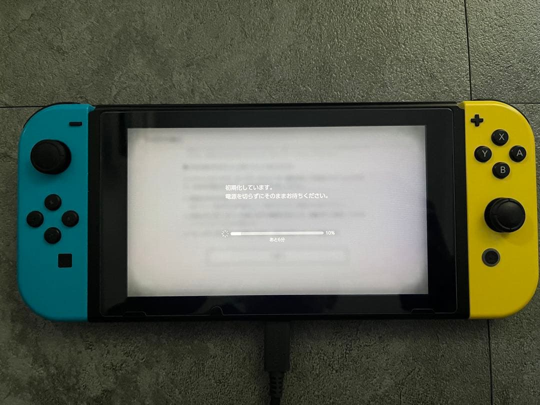 Nintendo Switch 本体　ピカブイ