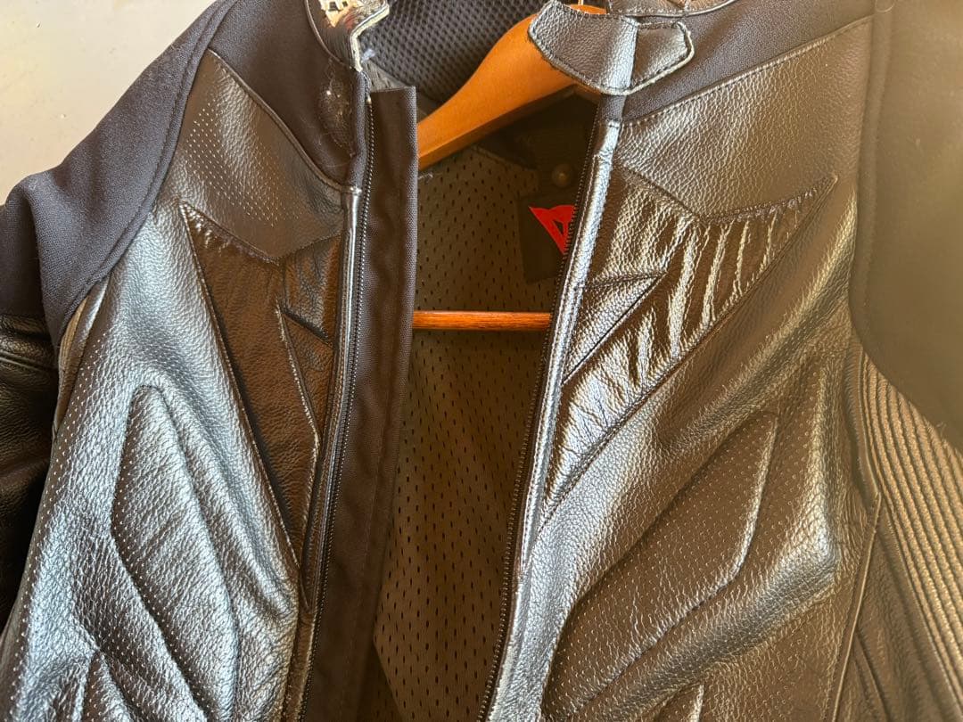 Dainese ブラック革ツナギ