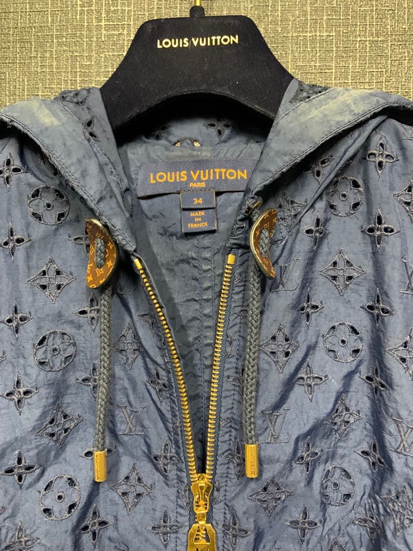 LOUIS VUITTON モノグラムパーカー　34