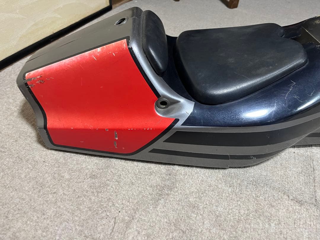 NSR50 純正シートカウル