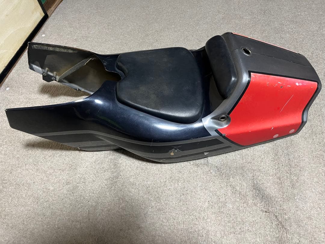 NSR50 純正シートカウル